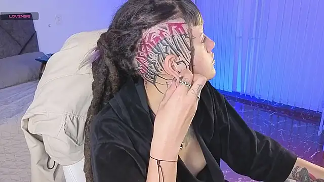 _sharlotte777 লাইভ XXX চ্যাট