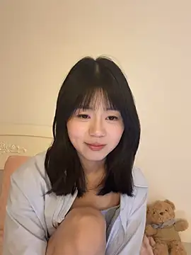 Nana-3 在線直播表演