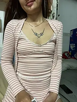 __BabyShowPublic__ Chat XXX in diretta