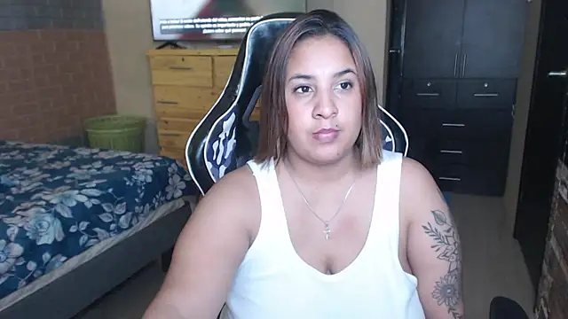 KathyHardcore69 Chat XXX live
