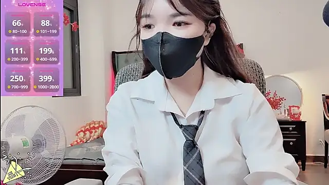 Caryln-Bun's Live XXX Chat