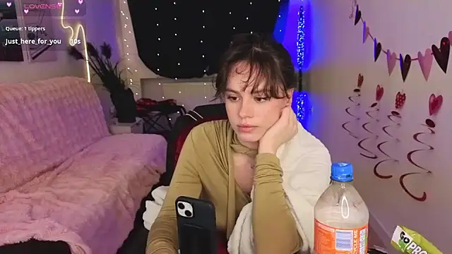 XXX chat uživo modela Emillias