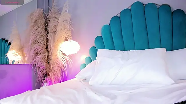 AlassiaHocthner: απευθείας συνομιλία ΧΧΧ