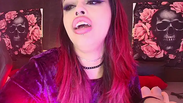 EvaaFoxxy1 Chat XXX in diretta