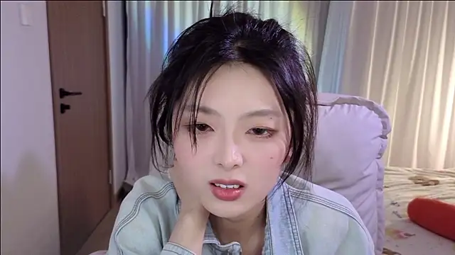 Koikoi___ live XXX chat