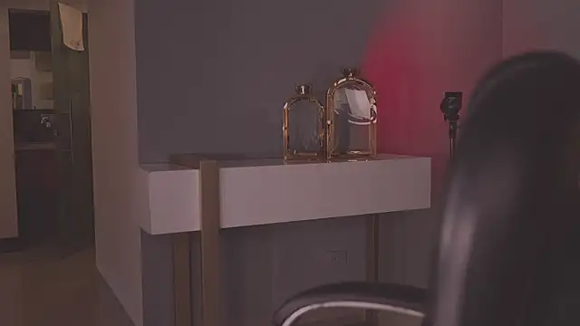 NaomiSainzのウェブカメラショー