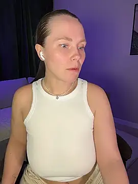 Czat XXX na żywo – Charming_Daphny