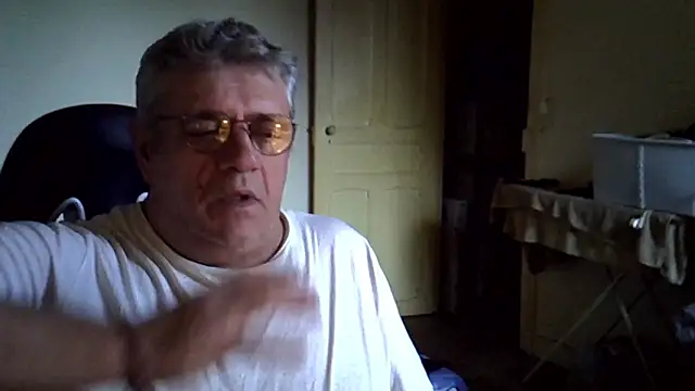 _hippo_'s Webcam Show