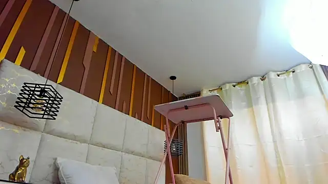 AmbarGills লাইভ XXX চ্যাট