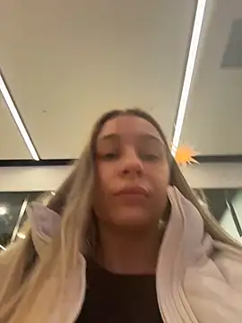 XXX chat uživo modela SashaCatt