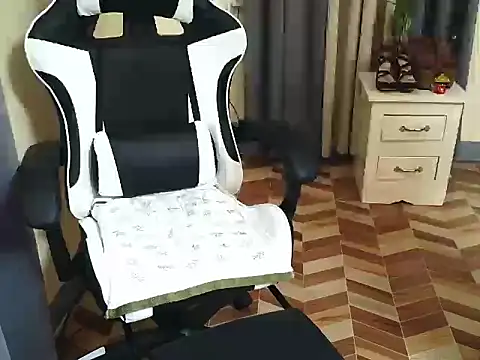 Chatroom XXX en direct de GoddessesMistress4u