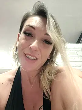 Ladymiri85 Adlı Modelin Web Kamerası Şovu