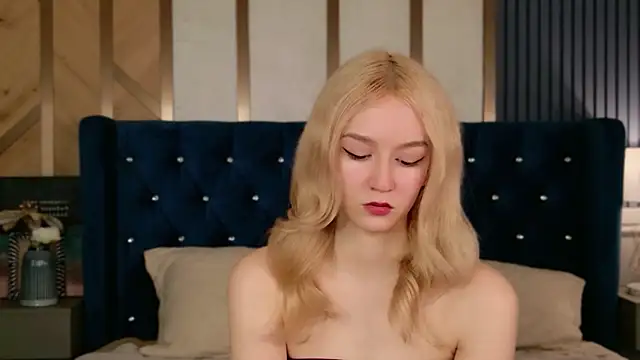 Chat +18 de NaomiLoys ao vivo