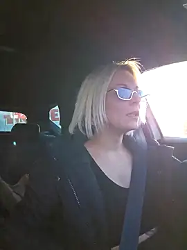 Онлайн чат XXX Sunny-Sin