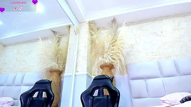 ScarletEvanss_ Chat XXX in diretta