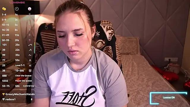 Chat +18 de AmiraChase ao vivo