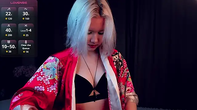 Chat +18 de GoldenLenarz ao vivo