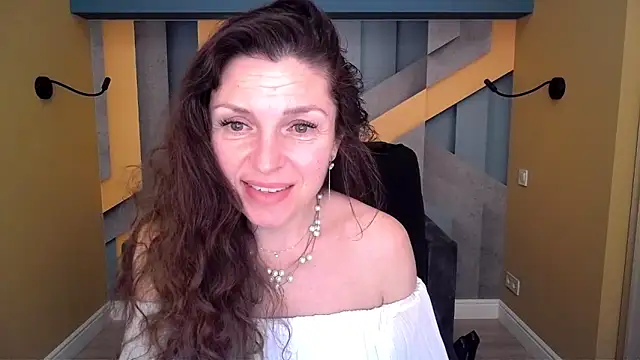 Chat +18 de EllaLong ao vivo