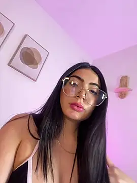 Chat XXX en directo de Mia_222