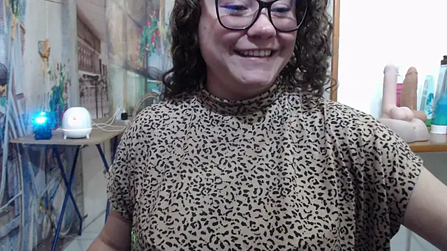 curly_greeneyed 라이브 XXX 채팅