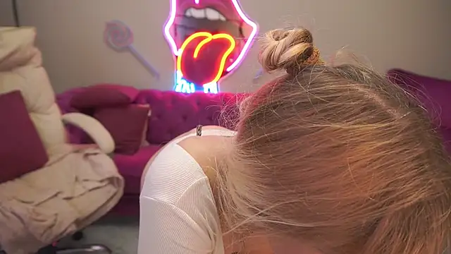 Czat XXX na żywo – BellaLaPetit