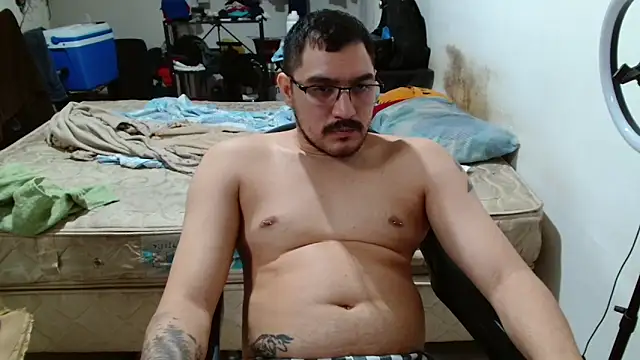 XXX chat uživo modela Leonino231