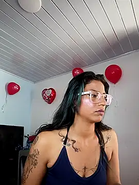 SamathaMay 现场XXX聊天