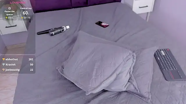 Chat XXX en directo de Yasminbrattz