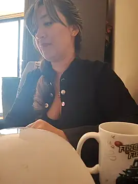 XXX chat uživo modela tata_sanz_