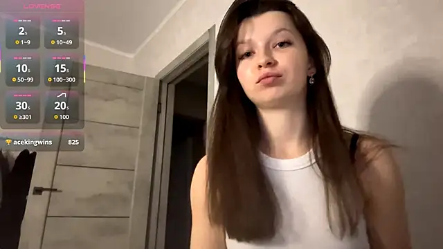 Chat +18 de EllieBerrie ao vivo