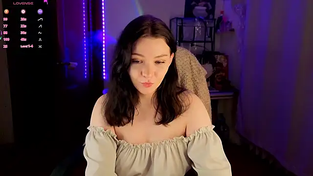 Czat XXX na żywo – Doll_lira