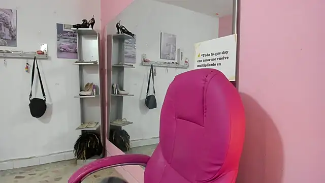 Czat XXX na żywo – CAMILA--REY