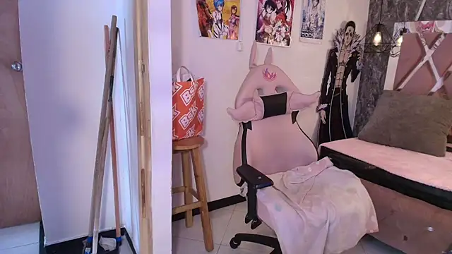 Terraelowen Chat XXX live