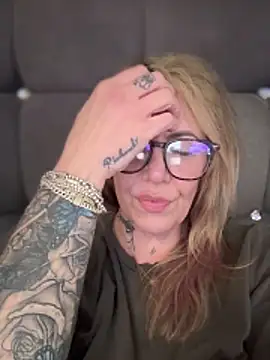 blondebitch2 – Live XXX-chat