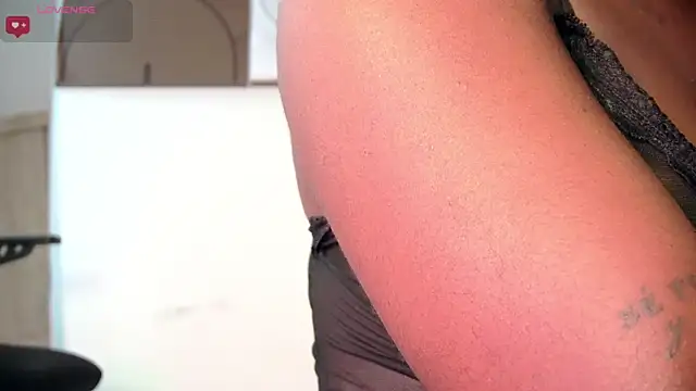 aidaadams Chat XXX live