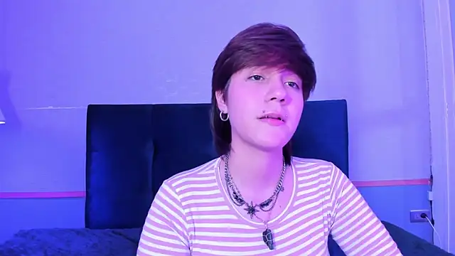 Tsuki_Marun Webbikameraesitys