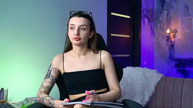 Chatroom XXX en direct de AliceLids