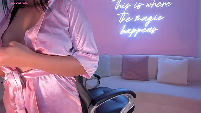 NatalieLewisn Live XXX chat