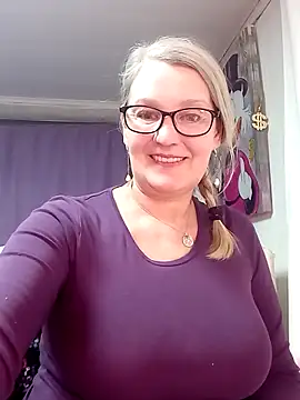 Sembang XXX Secara Langsung irinamaux