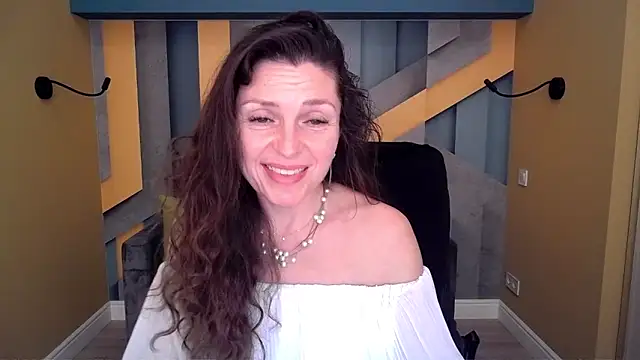 EllaLong Adlı Modelin Canlı XXX Sohbeti