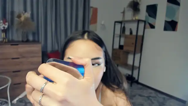 AvantgardAlone Chat XXX live