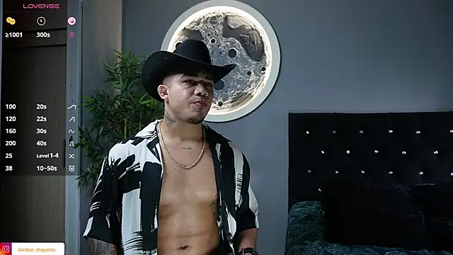 XXX chat uživo modela jordan_mayers02