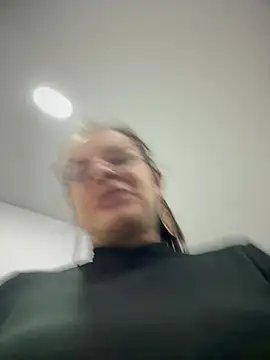 NATHALIA-28_ élő XXX-chatje