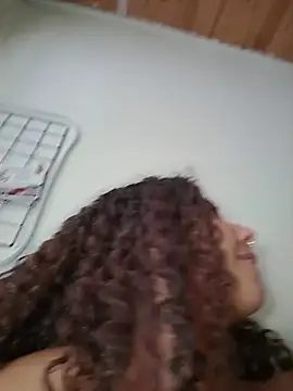 دردشة A_maddy الجنسية المباشرة