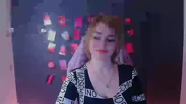 CuttieEmma লাইভ XXX চ্যাট