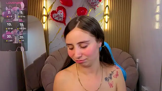 Chat XXX en directo de Ariana18_b