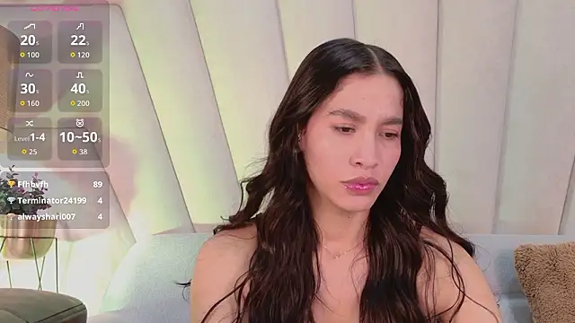 JuliaaVega élő XXX-chatje