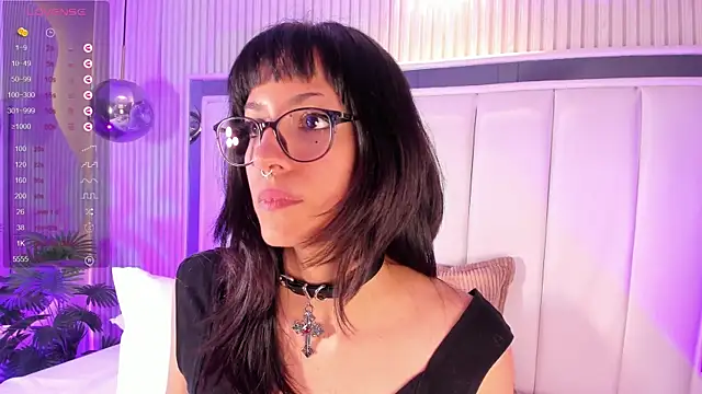 Chatroom XXX en direct de ViolettaColinss