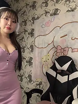 YukiiTYAN: онлайн-секс-чат