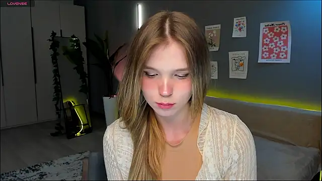 Онлайн чат XXX linakorvin